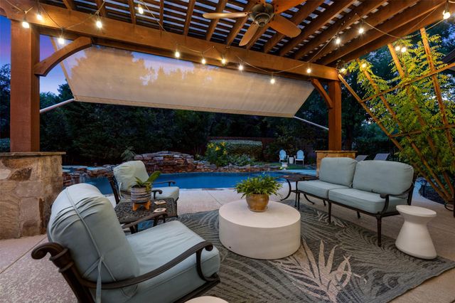 215 Lake Como DR, Austin, TX 78734