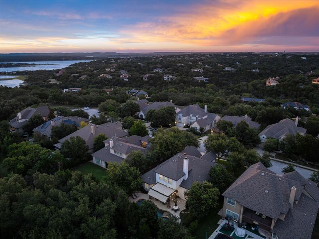 215 Lake Como DR, Austin, TX 78734