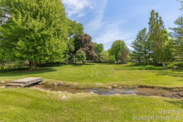 312 Russell Street, Middleville, MI 49333