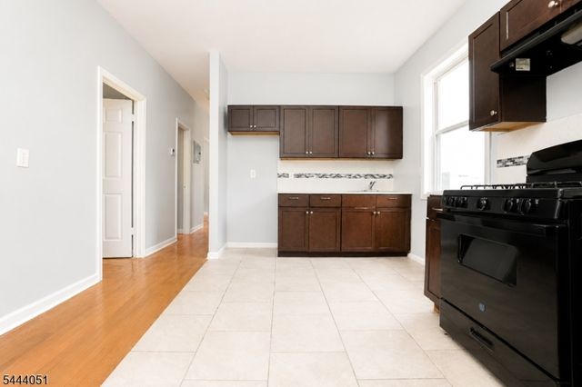737 S 14Th St, Newark City, NJ 07103