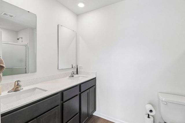 352 Summit Circle, Lombard, IL 60148