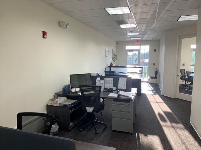 5521 N University Dr 202, Coral Springs, FL 33067