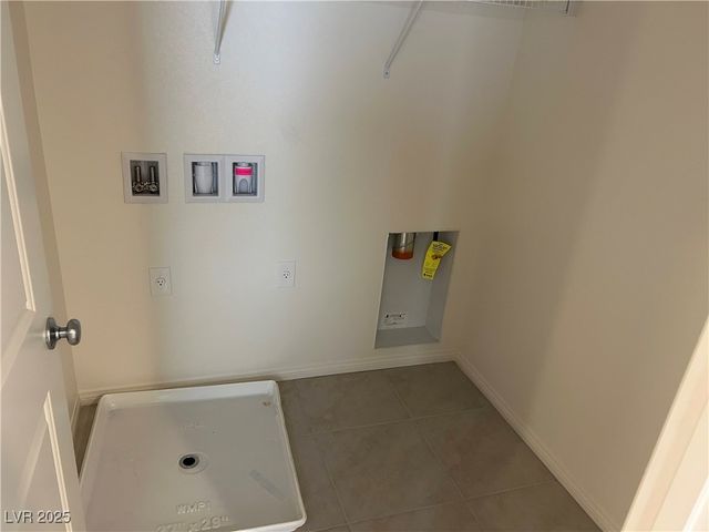 4172 Scarlet Cob Avenue, Las Vegas, NV 89141