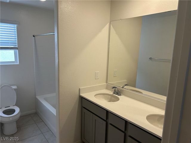 4172 Scarlet Cob Avenue, Las Vegas, NV 89141
