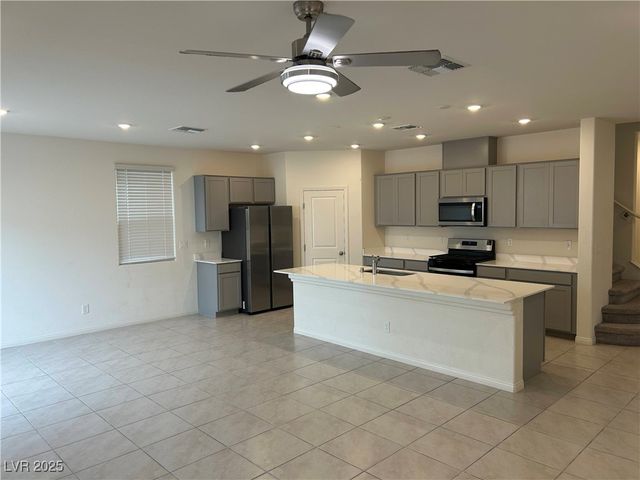 4172 Scarlet Cob Avenue, Las Vegas, NV 89141