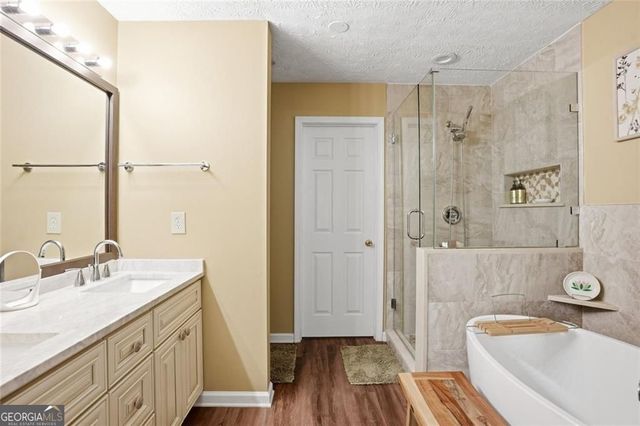 1605 Jackson Trace Court, Atlanta, GA 30318