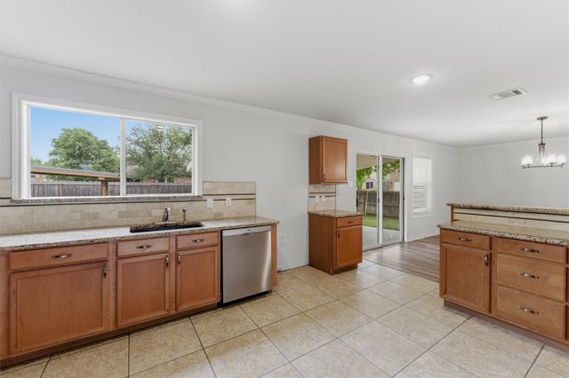 1629 Withers Way, Krum, TX 76249