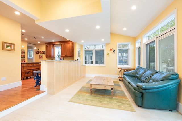 458 Woodward St., Newton, MA 02468