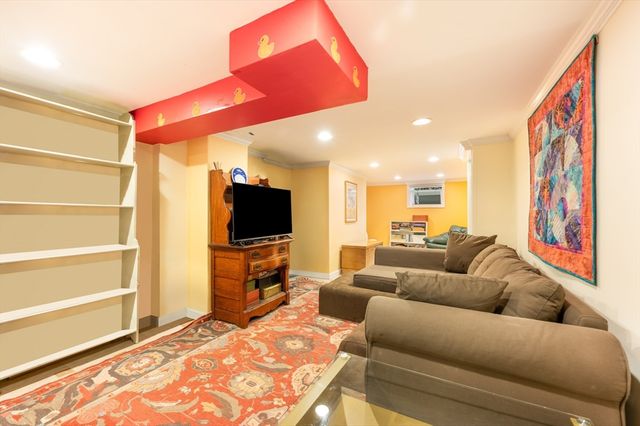 458 Woodward St., Newton, MA 02468