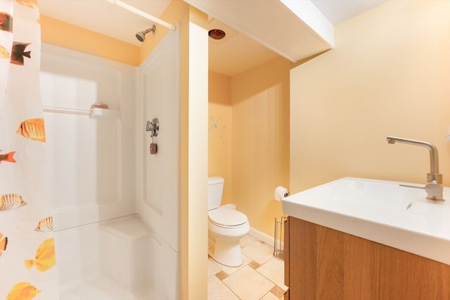 458 Woodward St., Newton, MA 02468