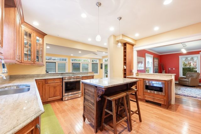 458 Woodward St., Newton, MA 02468