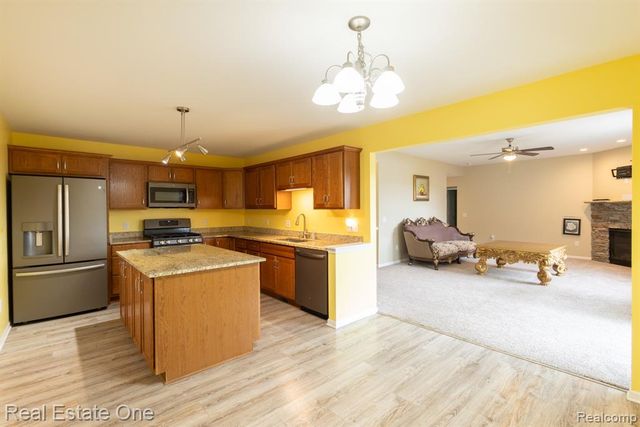 25260 32 Mile Road, Lenox, MI 48050