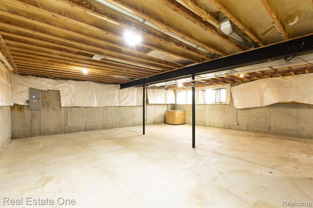 25260 32 Mile Road, Lenox, MI 48050