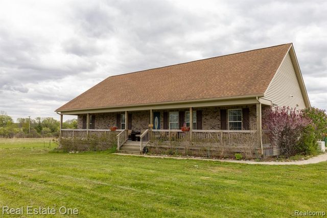 25260 32 Mile Road, Lenox, MI 48050