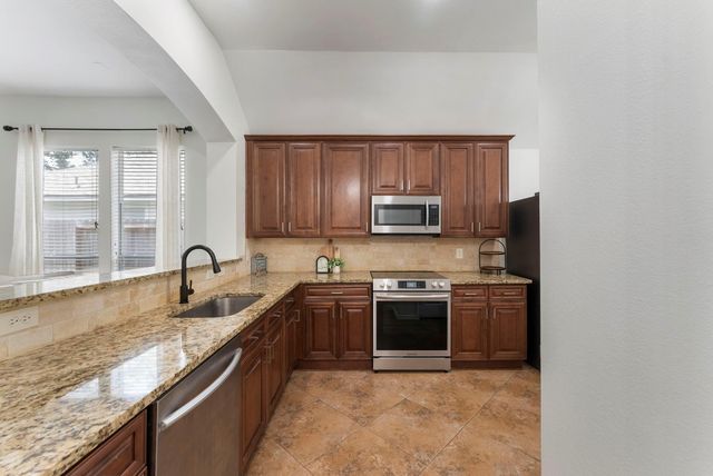 28007 Elijah Hills Lane, Spring, TX 77386