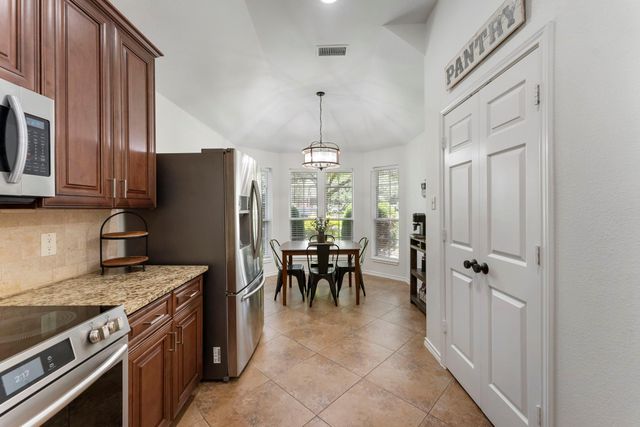 28007 Elijah Hills Lane, Spring, TX 77386
