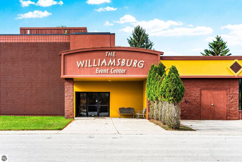 Image 12 of property listing at 4160 E M-72 E, Williamsburg, MI 49690