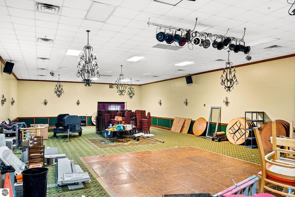 Image 22 of property listing at 4160 E M-72 E, Williamsburg, MI 49690