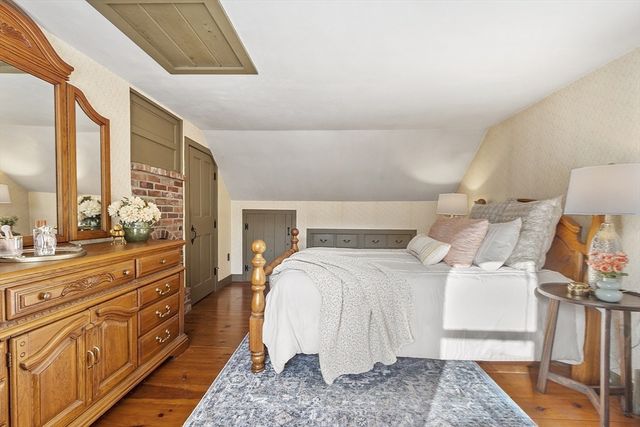 18 Douglas Dr, Ayer, MA 01432