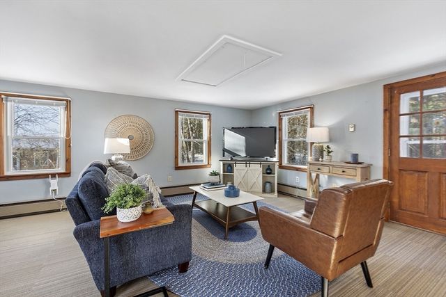 18 Douglas Dr, Ayer, MA 01432