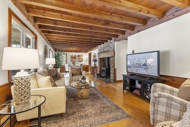 18 Douglas Dr, Ayer, MA 01432