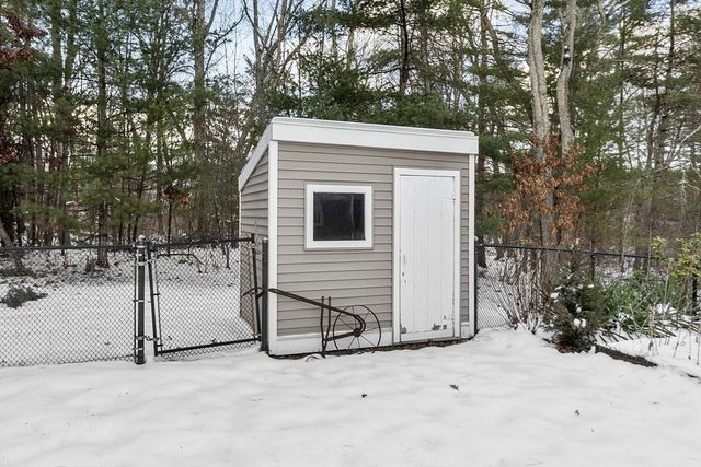 18 Douglas Dr, Ayer, MA 01432