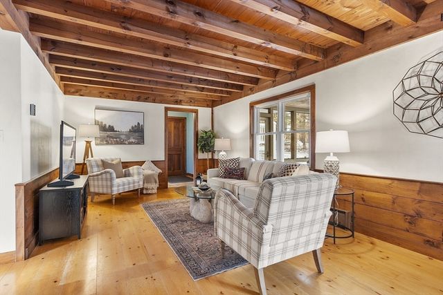 18 Douglas Dr, Ayer, MA 01432