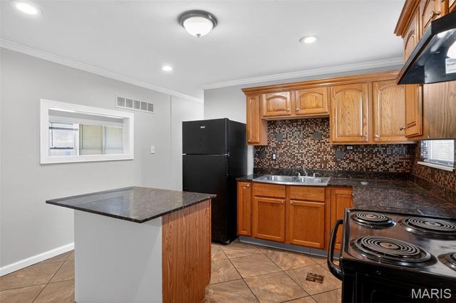 10507 Tate Drive, St Louis, MO 63136