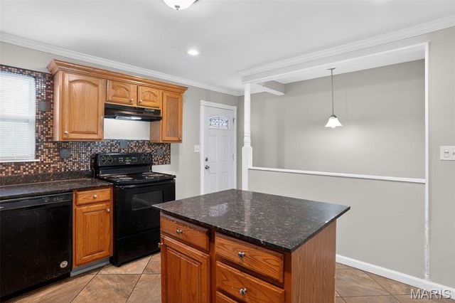 10507 Tate Drive, St Louis, MO 63136