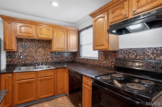 10507 Tate Drive, St Louis, MO 63136