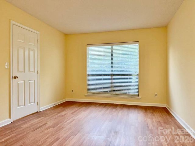 8288 Golf Ridge Drive, Charlotte, NC 28277