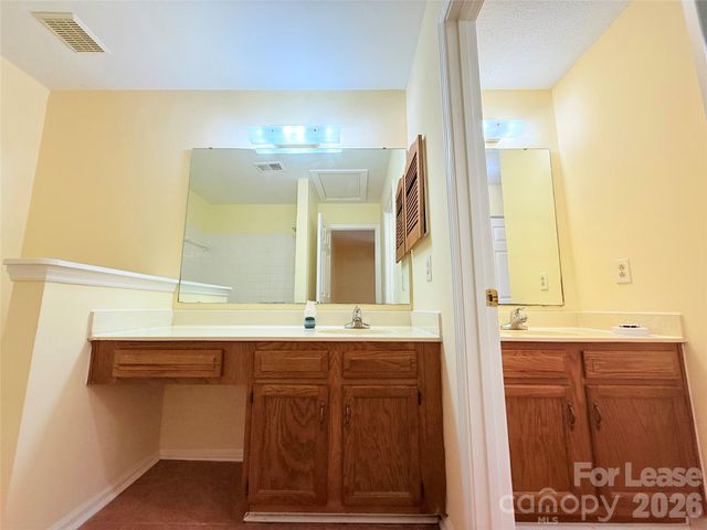 8288 Golf Ridge Drive, Charlotte, NC 28277