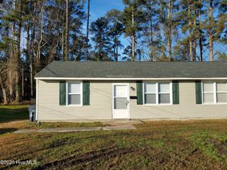 1217 Davis Street, Jacksonville, NC 28540