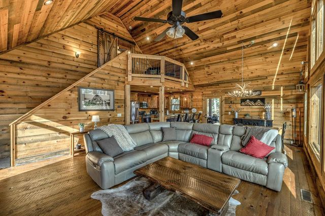 300 Cloudland Trace, Epworth, GA 30541