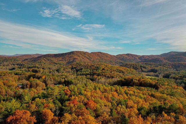 300 Cloudland Trace, Epworth, GA 30541