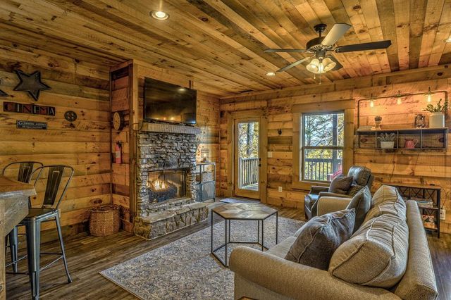 300 Cloudland Trace, Epworth, GA 30541