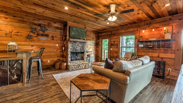 300 Cloudland Trace, Epworth, GA 30541