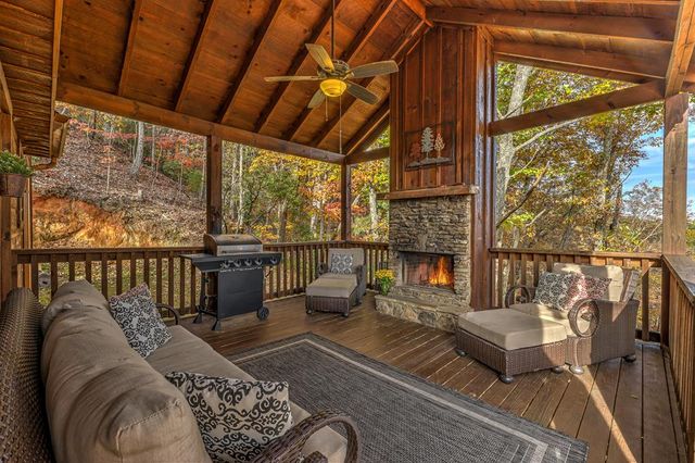 300 Cloudland Trace, Epworth, GA 30541