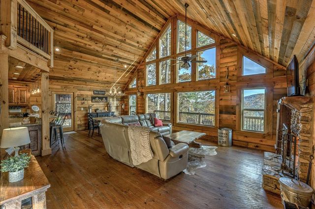 300 Cloudland Trace, Epworth, GA 30541