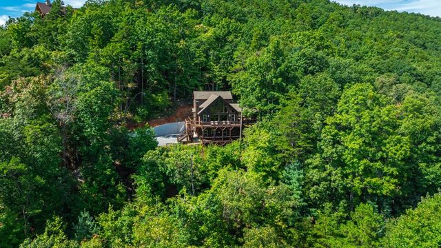 300 Cloudland Trace, Epworth, GA 30541