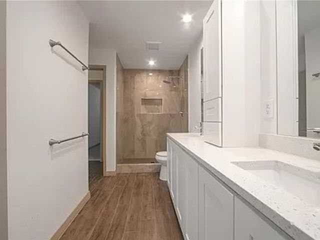 3510 Shady Valley Drive 3510, Pantego, TX 76013