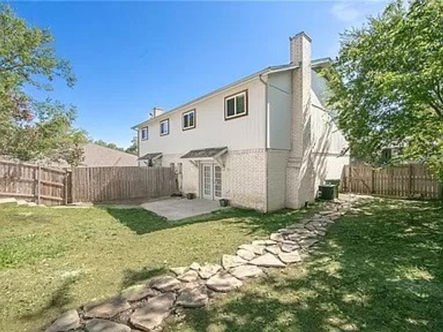 3510 Shady Valley Drive 3510, Pantego, TX 76013