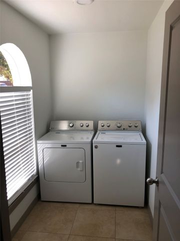 3510 Shady Valley Drive 3510, Pantego, TX 76013