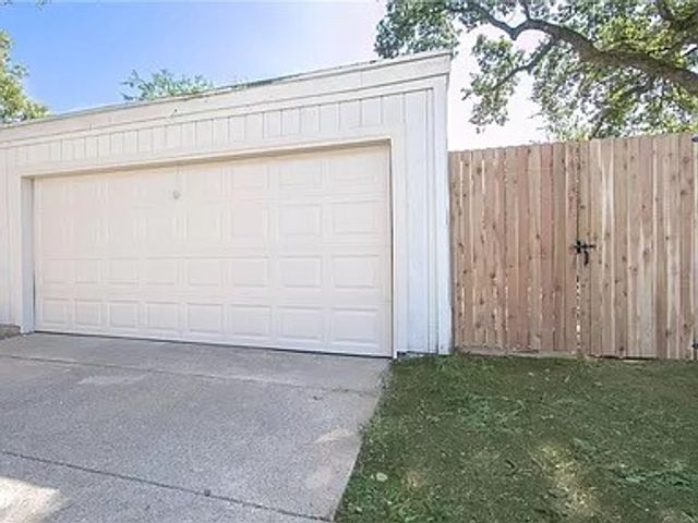 3510 Shady Valley Drive 3510, Pantego, TX 76013