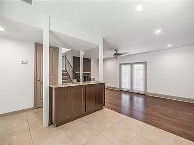 3510 Shady Valley Drive 3510, Pantego, TX 76013