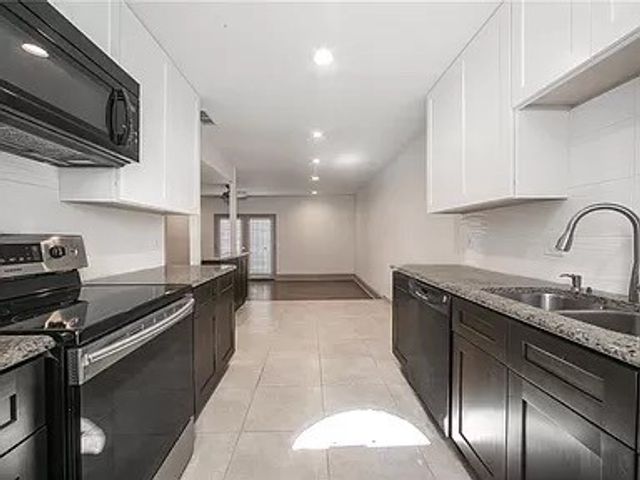 3510 Shady Valley Drive 3510, Pantego, TX 76013