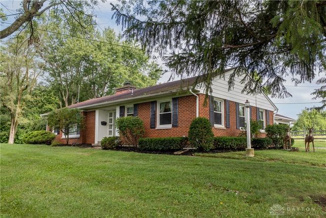 7853 Chambersburg Road, Huber Heights, OH 45424
