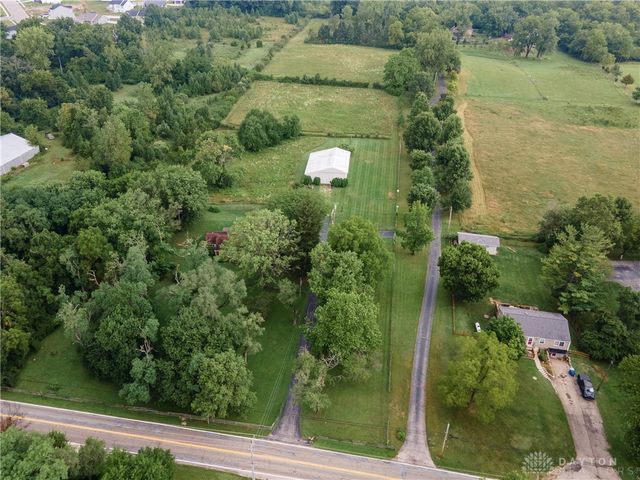 7853 Chambersburg Road, Huber Heights, OH 45424