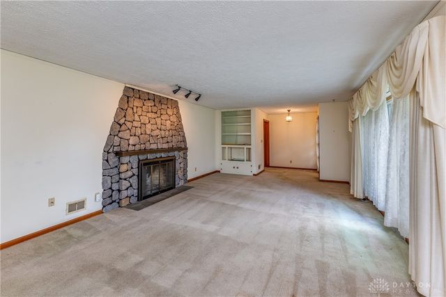 7853 Chambersburg Road, Huber Heights, OH 45424