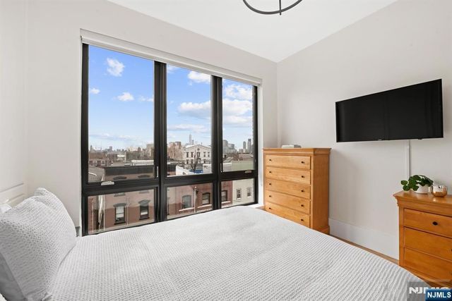 339 Palisade Avenue 3, Jersey City, NJ 07307